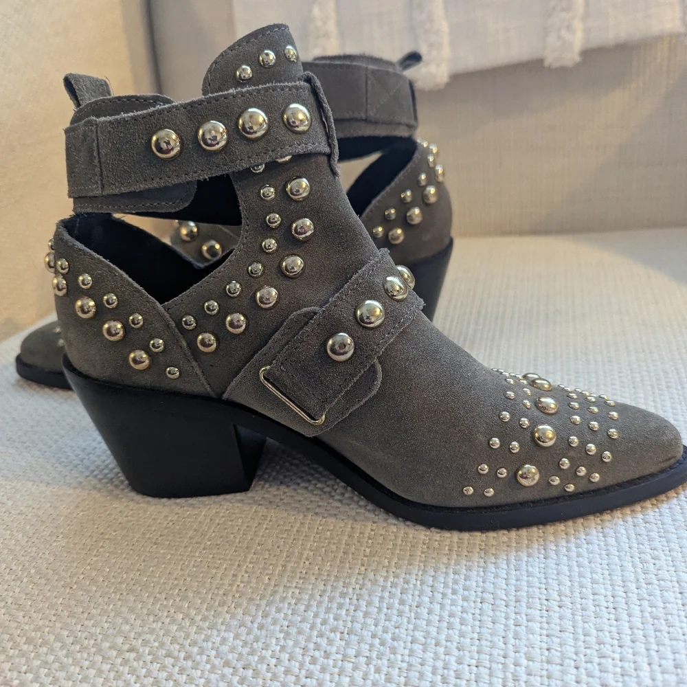 KURT GEIGER London Sybil Studded Ankle Boots Olive Suede Size 37 (6.5-7)